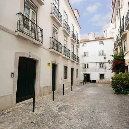 Apartman Peaceful Getaway Near Baixa By Innkeeper